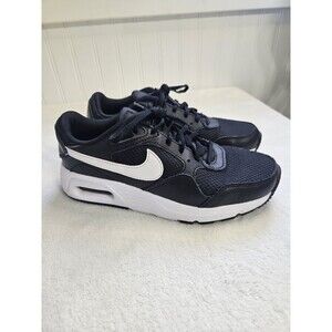 Nike Air Max SC sneakers in black and white